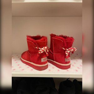 Ugg - Red Boots with Bows
